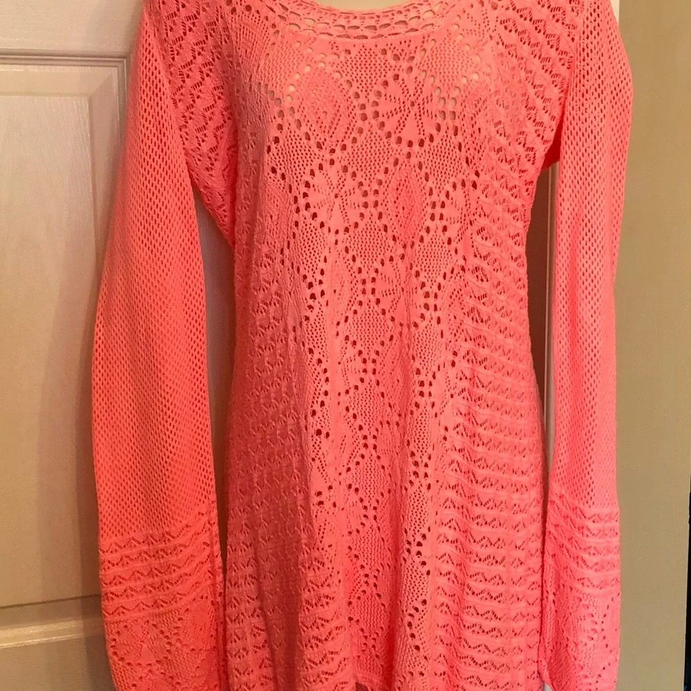 Lilly Pulitzer Coral Crochet “Athena” Tunic
Size Large. NWOT - Picture 2 of 11